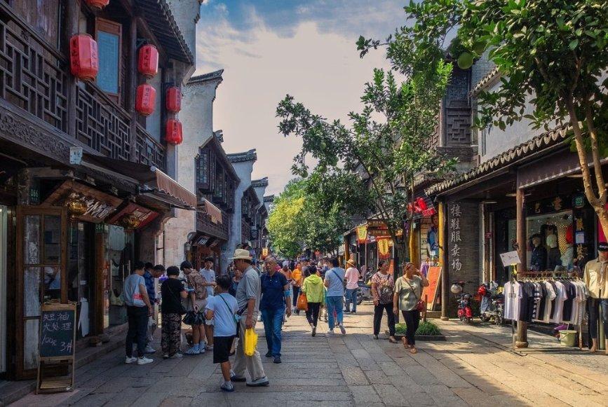 2024杭州首场土拍3宗地溢价率超20% 本土企业拿地积极